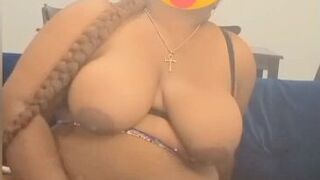 Amateur Ebony BBW Rubbing Herself - porn video